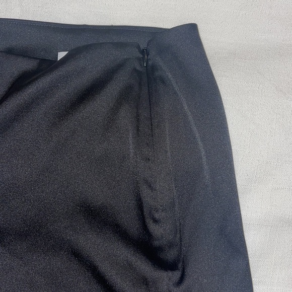 Aritzia Black Mini Skirt - Picture 5 of 6